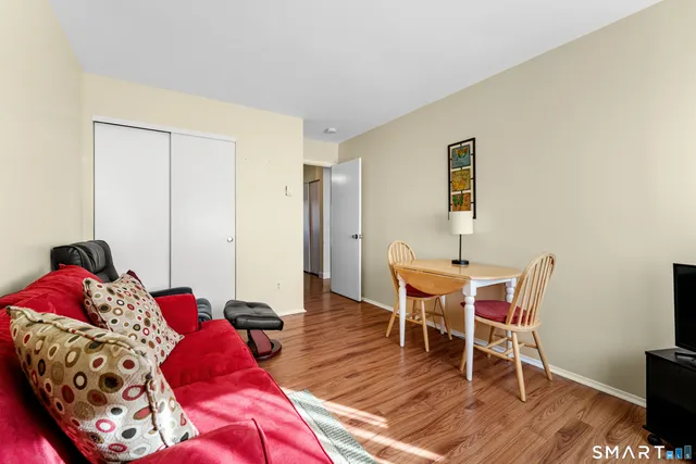 $425,000 | 180 Colonial Road, Unit A2, Stamford, CT 06906