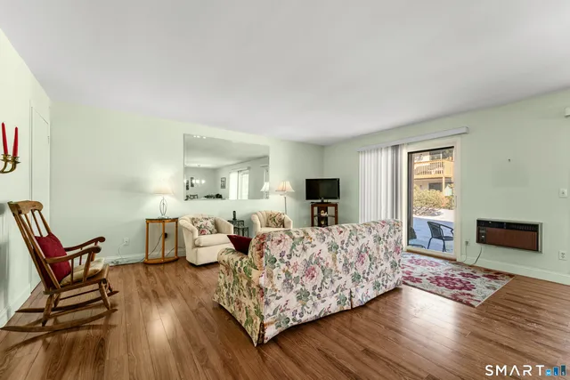 $425,000 | 180 Colonial Road, Unit A2, Stamford, CT 06906