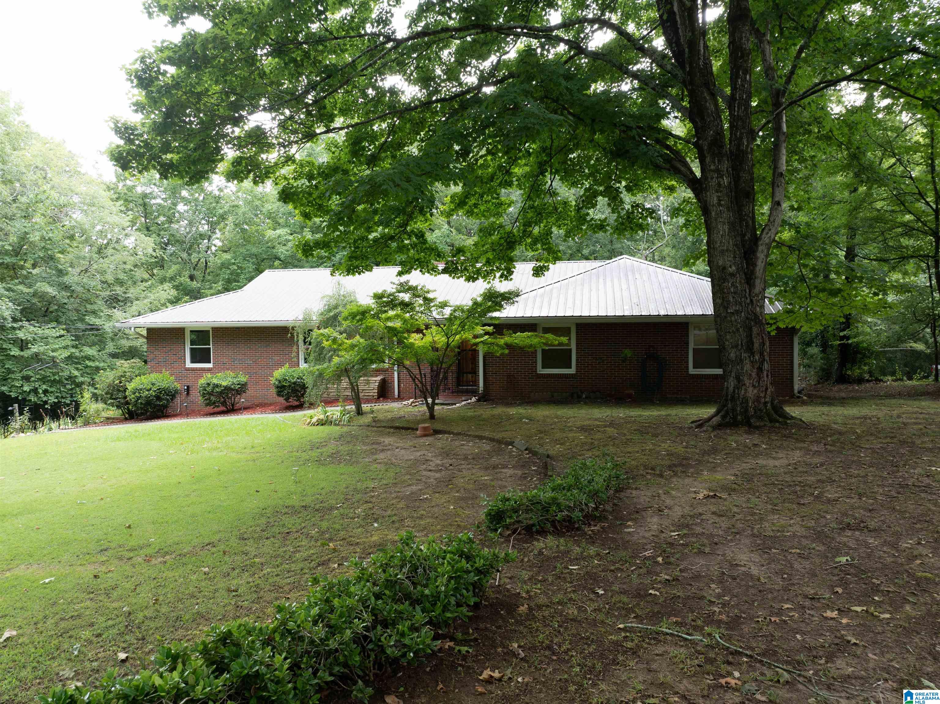 300 Crestview Road Anniston, AL 36207 - Photo 6 of 48