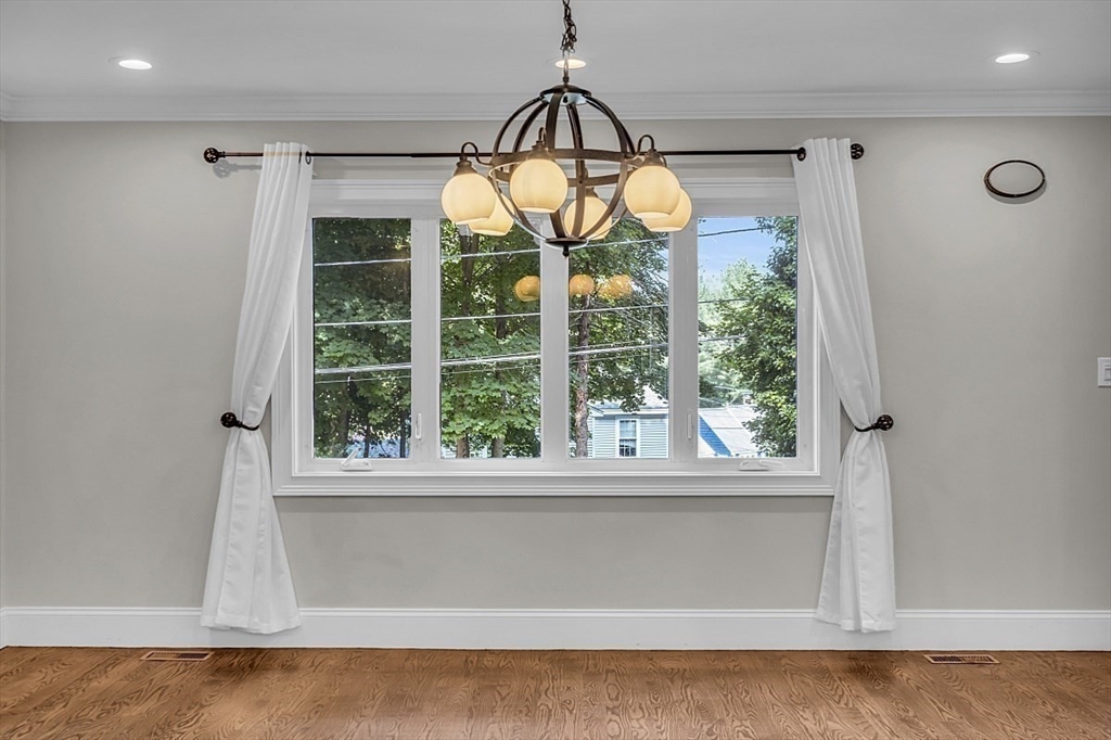 54 Ledge Road Lynnfield, MA 01940 - Photo 12 of 41 Gallery Image 12