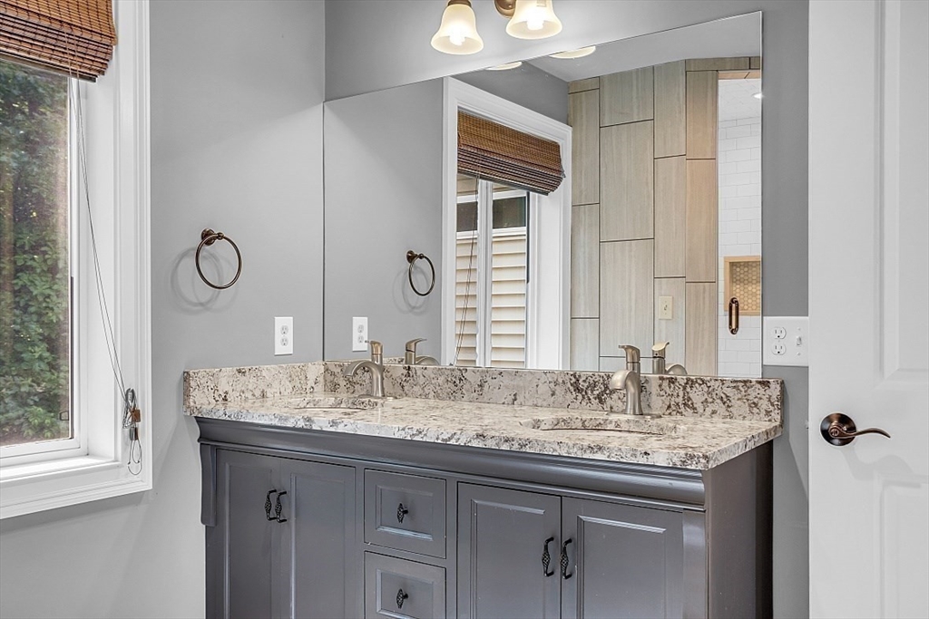 54 Ledge Road Lynnfield, MA 01940 - Photo 19 of 41 Gallery Image 19