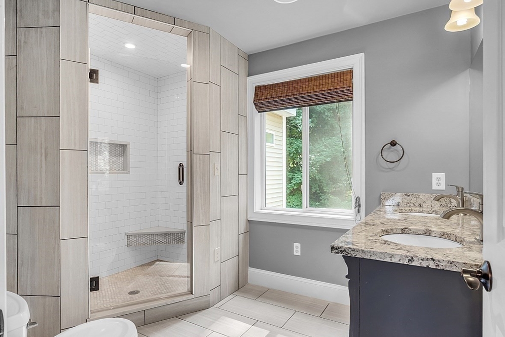 54 Ledge Road Lynnfield, MA 01940 - Photo 20 of 41 Gallery Image 20