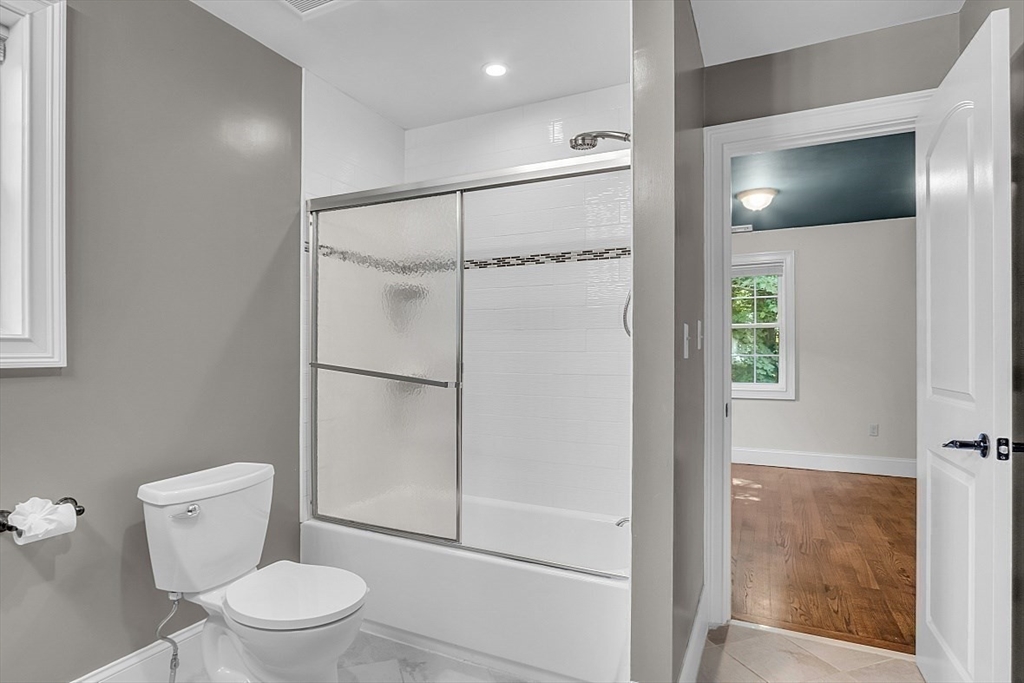 54 Ledge Road Lynnfield, MA 01940 - Photo 23 of 41 Gallery Image 23