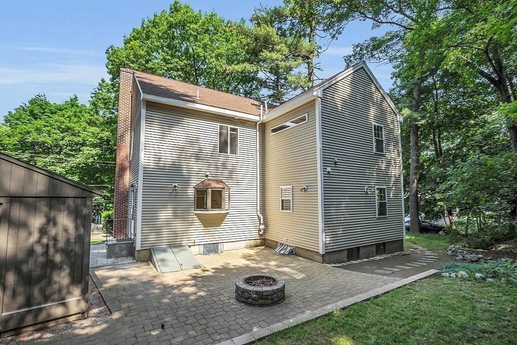 54 Ledge Road Lynnfield, MA 01940 - Photo 29 of 41 Gallery Image 29