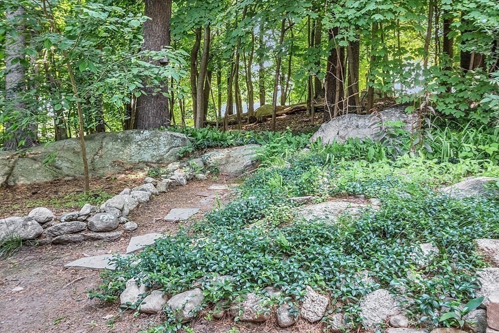 54 Ledge Road Lynnfield, MA 01940 - Photo 31 of 41 Gallery Image 31