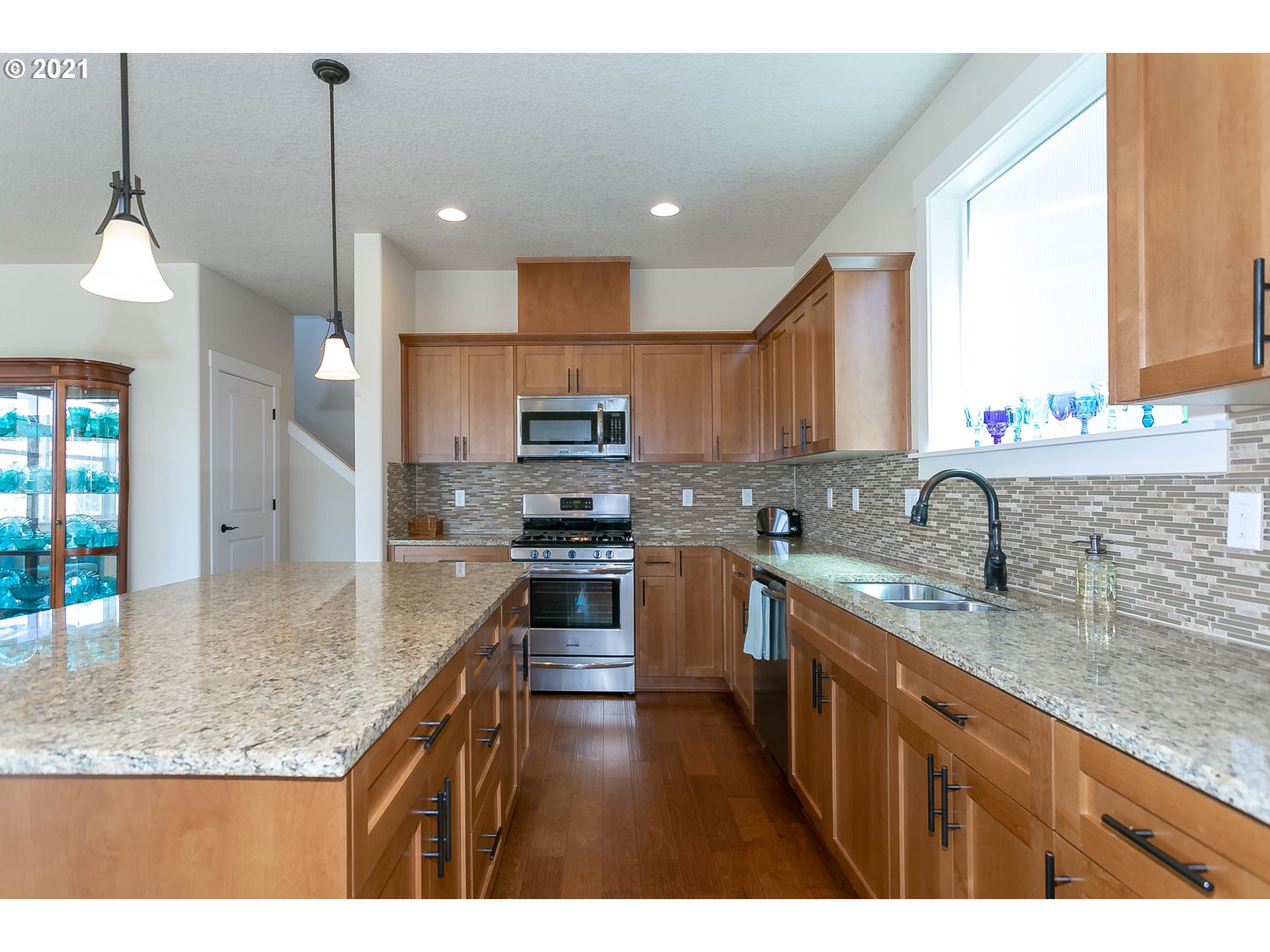 14389 Southwest Rancher Lane Beaverton, OR 97008 - Photo 10 of 32 Gallery Image 10