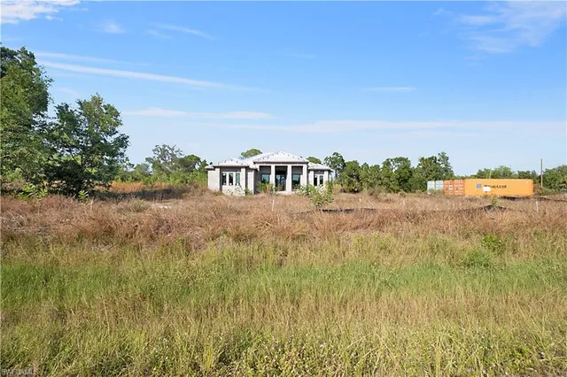 $450,000 | 2319 54th Avenue Northeast, Naples, FL 34120