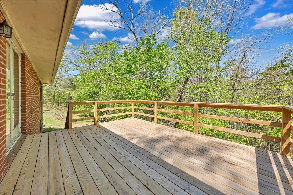 3160 Brian Road Salem, VA 24153 - Photo 36 of 56 36-MIB08940