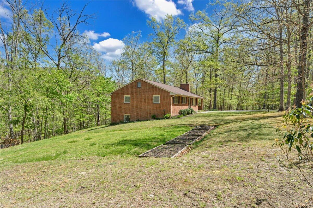 3160 Brian Road Salem, VA 24153 - Photo 42 of 56 42-MIB08997