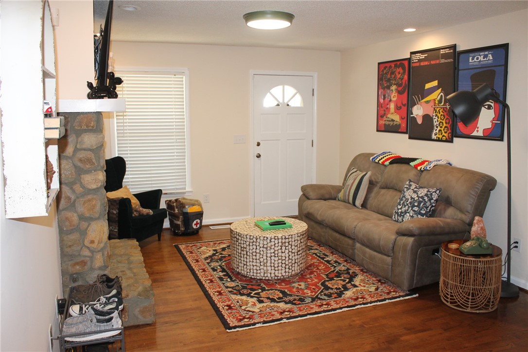 1217 Westgate Road Anderson, SC 29626 - Photo 3 of 23 Gallery Image 3