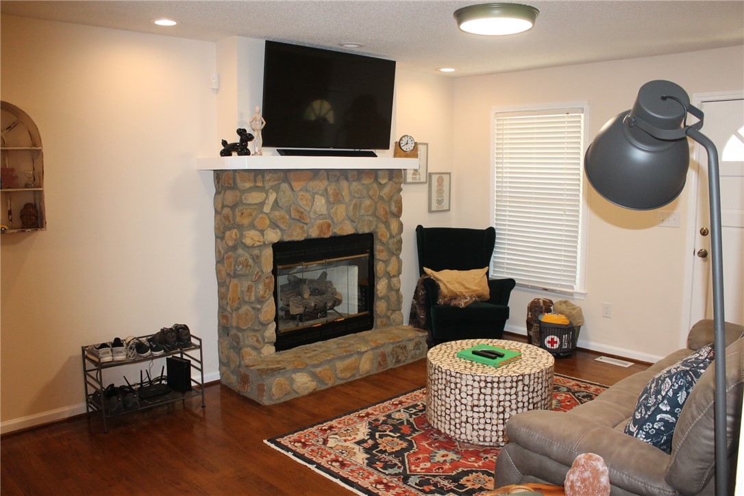 1217 Westgate Road Anderson, SC 29626 - Photo 5 of 23 Gallery Image 5