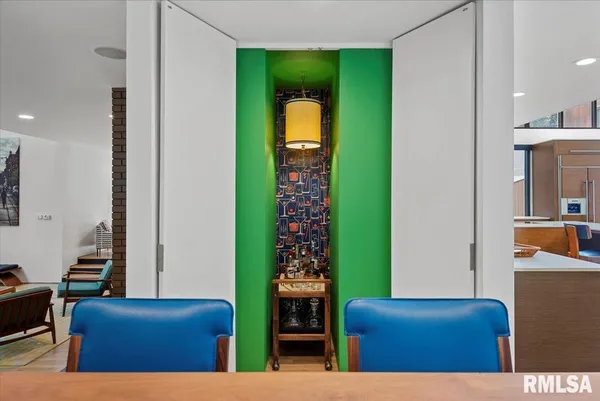 $950,000 | 1111 Williams Boulevard, Springfield, IL 62704