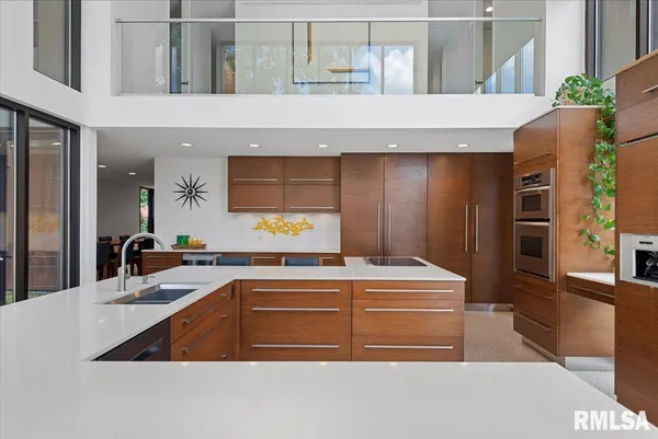 $950,000 | 1111 Williams Boulevard, Springfield, IL 62704