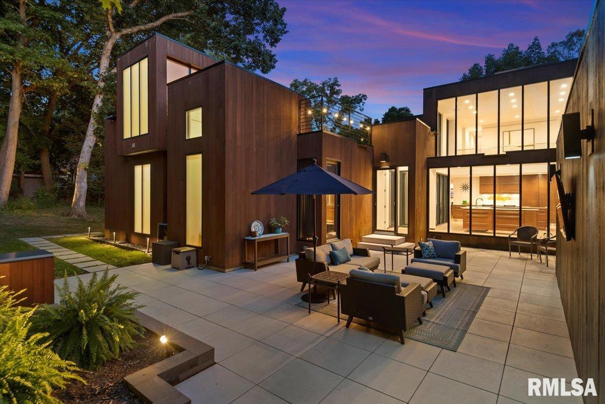 1111 Williams Boulevard Springfield, IL 62704 - Photo 2 of 39