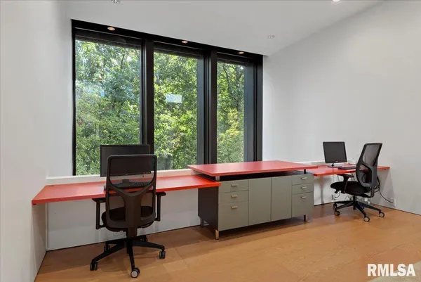 $950,000 | 1111 Williams Boulevard, Springfield, IL 62704