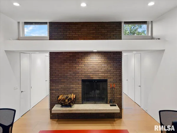 $950,000 | 1111 Williams Boulevard, Springfield, IL 62704