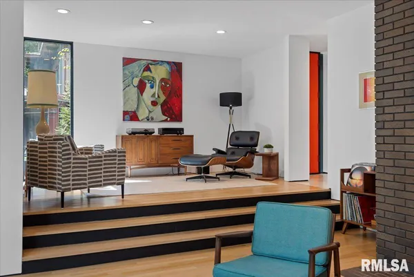 $950,000 | 1111 Williams Boulevard, Springfield, IL 62704