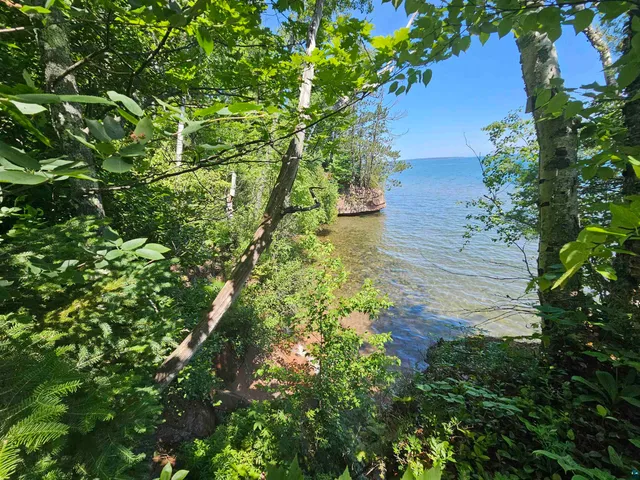 $155,000 | 13 State Highway 13, Bayfield, WI 54814