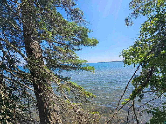 $155,000 | 13 State Highway 13, Bayfield, WI 54814