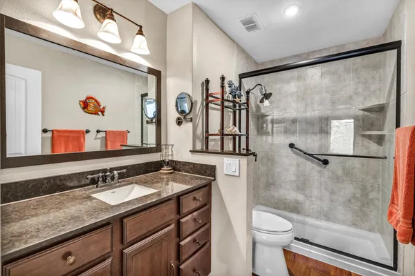 $275,000 | 604 Highcrest Drive, Unit 322, Granite Shoals, TX 78654