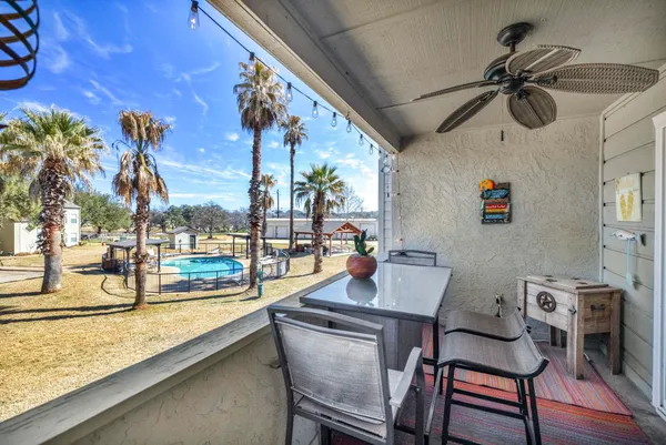 $275,000 | 604 Highcrest Drive, Unit 322, Granite Shoals, TX 78654