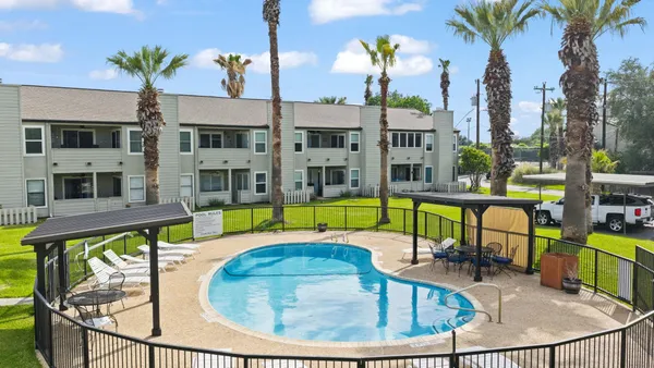 $275,000 | 604 Highcrest Drive, Unit 322, Granite Shoals, TX 78654