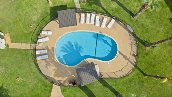 $275,000 | 604 Highcrest Drive, Unit 322, Granite Shoals, TX 78654