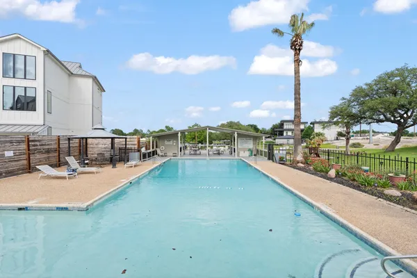 $275,000 | 604 Highcrest Drive, Unit 322, Granite Shoals, TX 78654