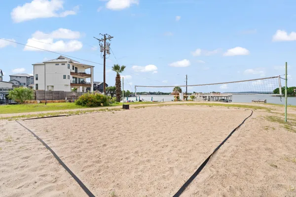 $275,000 | 604 Highcrest Drive, Unit 322, Granite Shoals, TX 78654