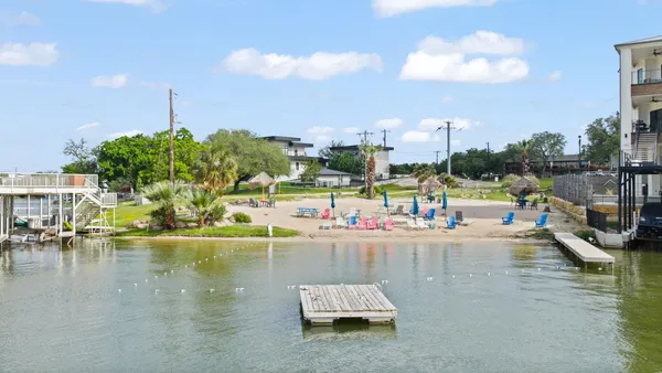 $275,000 | 604 Highcrest Drive, Unit 322, Granite Shoals, TX 78654