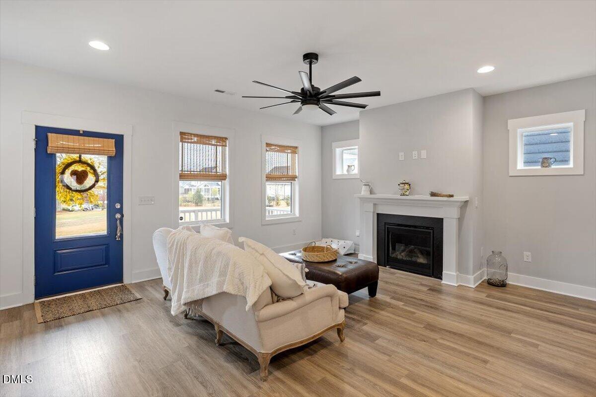 6411 Taylor Road Wendell, NC 27591 - Photo 5 of 38 living room