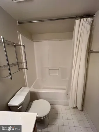 $2,275 | 1024 North Utah Street, Unit 523, Arlington, VA 22201
