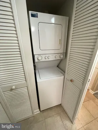 $2,275 | 1024 North Utah Street, Unit 523, Arlington, VA 22201