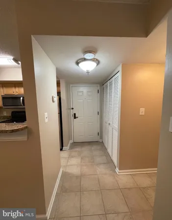 $2,275 | 1024 North Utah Street, Unit 523, Arlington, VA 22201