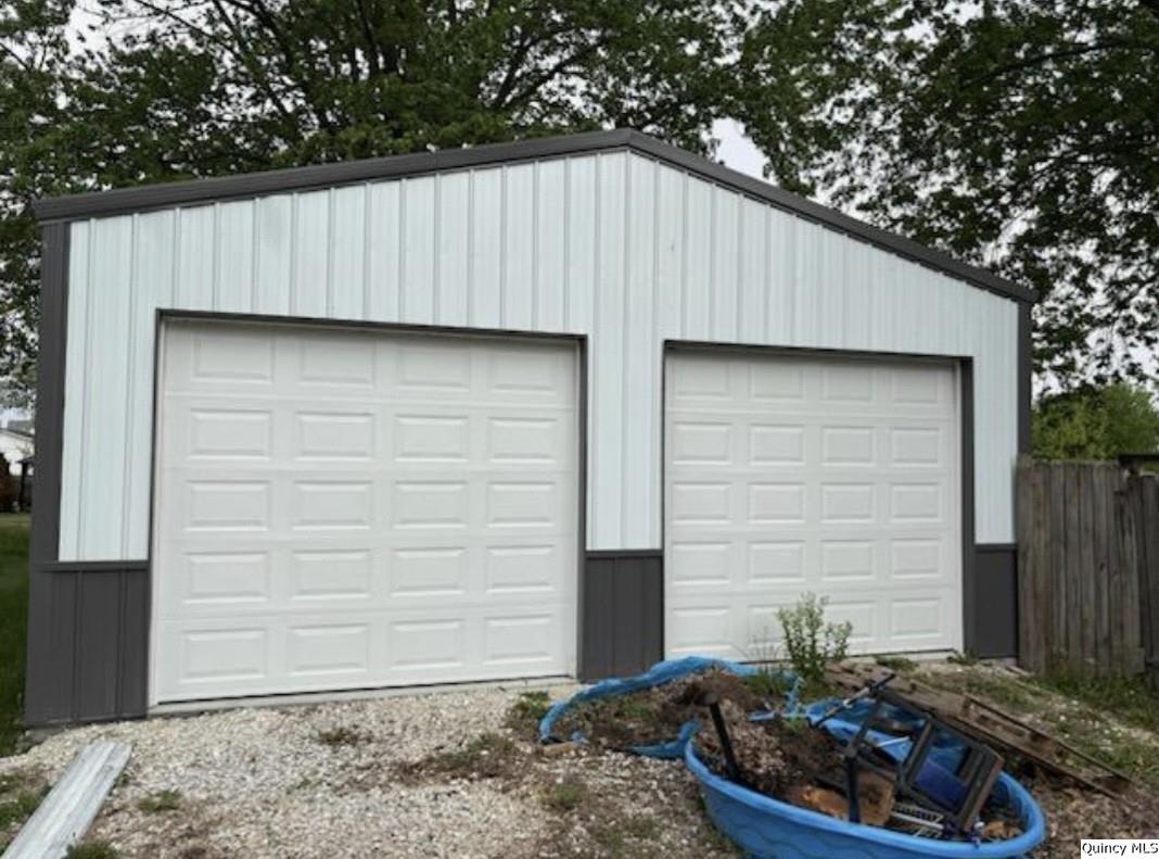 411 West 4th Street Golden, IL 62339 - Photo 11 of 12