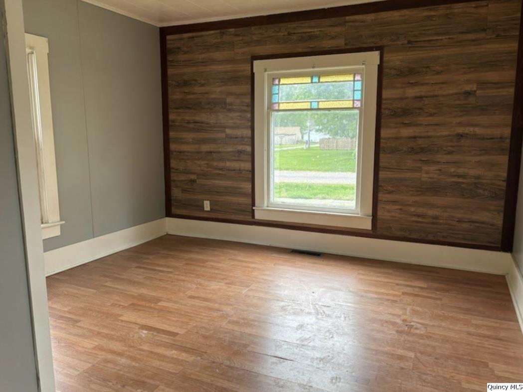 411 West 4th Street Golden, IL 62339 - Photo 4 of 12