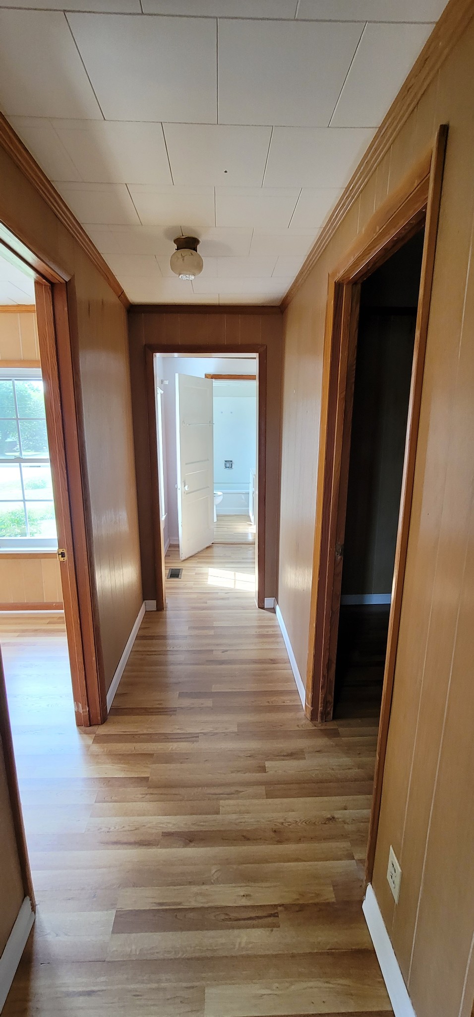 19 Turkey Scratch Road Spencer, TN 38585 - Photo 25 of 27 a view of a hallway view with wooden floor and staircase