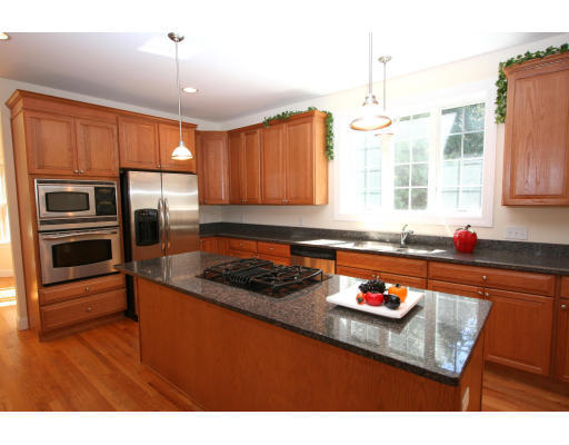 8 Elder Road Needham, MA 02494 - Photo 7 of 20