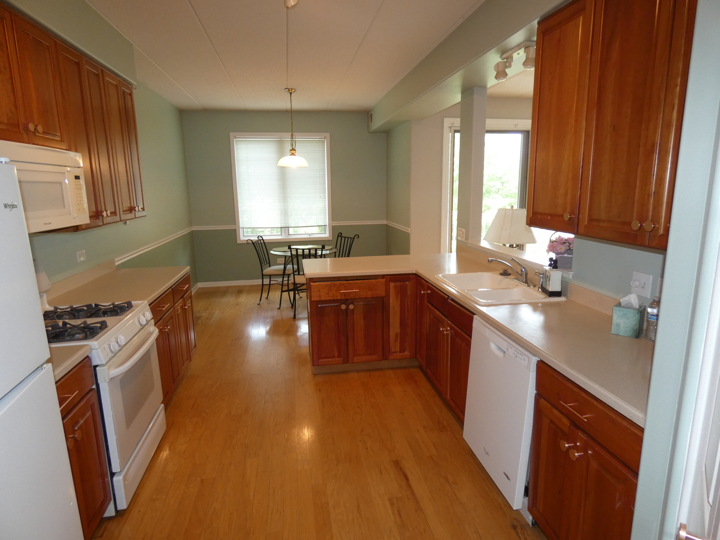 1761 Pavilion Way, Unit 301 Park Ridge, IL 60068 - Photo 14 of 36