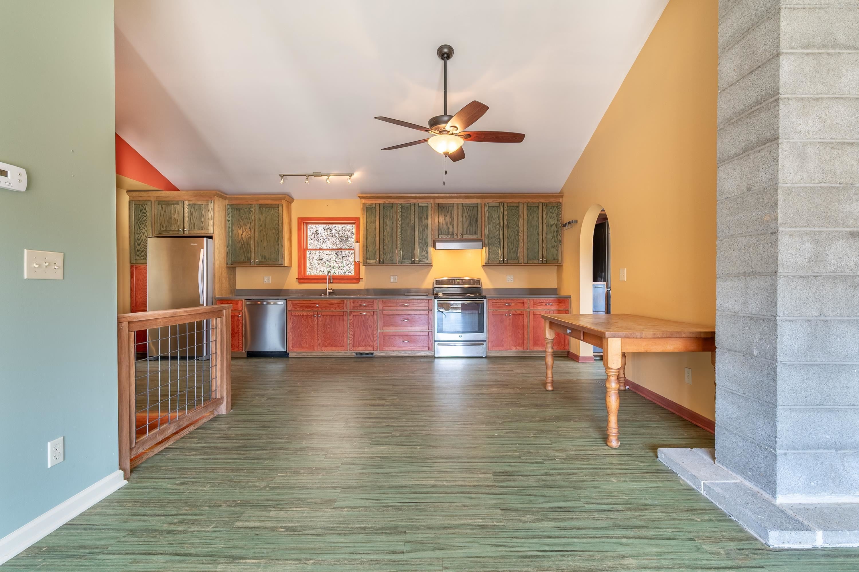 2389 Thunderstruck Road Northeast Floyd, VA 24091 - Photo 13 of 86 Gallery Image 13