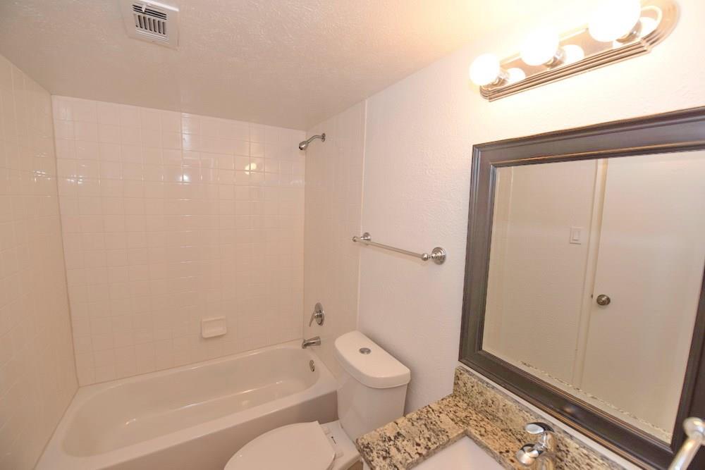 4033 Gilbert Avenue, Unit 104 Dallas, TX 75219 - Photo 11 of 23