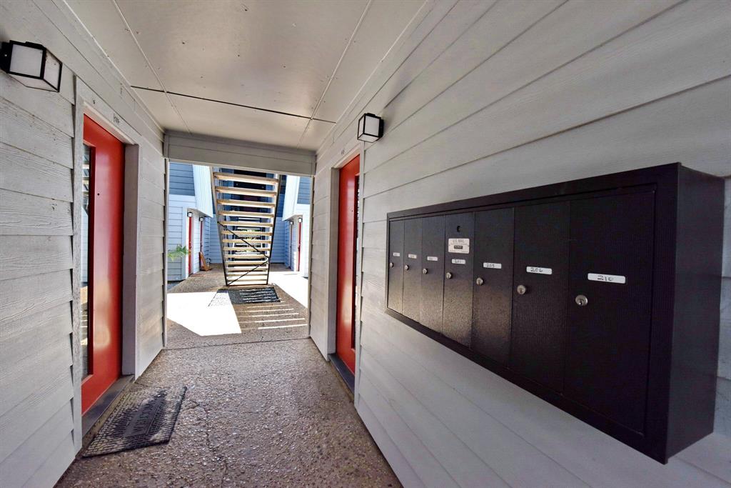 4033 Gilbert Avenue, Unit 104 Dallas, TX 75219 - Photo 18 of 23