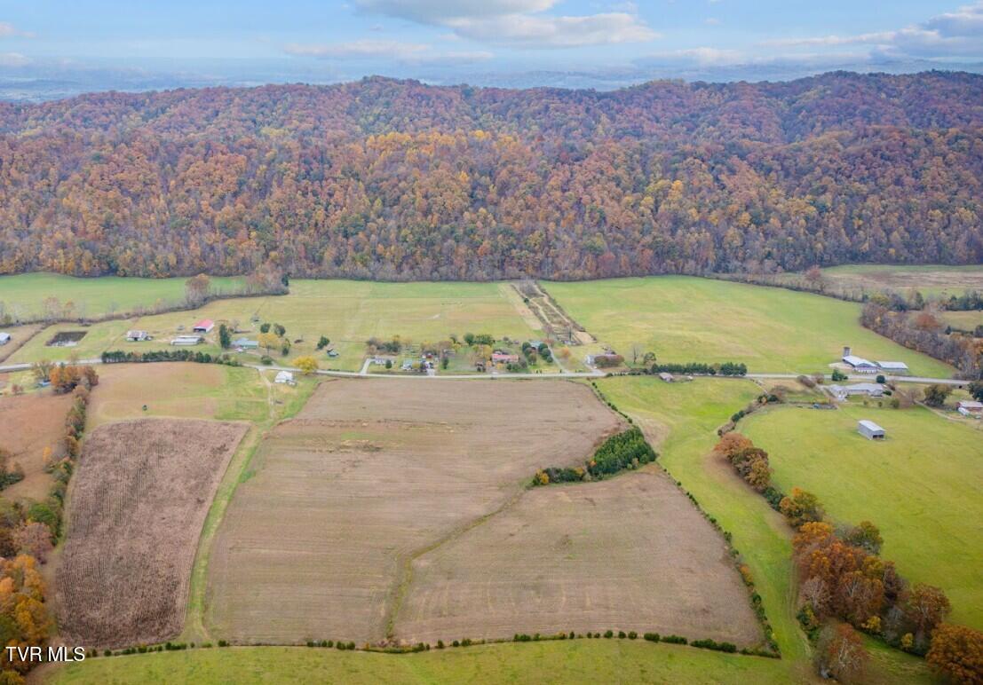 6795 Gap Creek Road Bulls Gap, TN 37711 - Photo 7 of 11 004 (1)