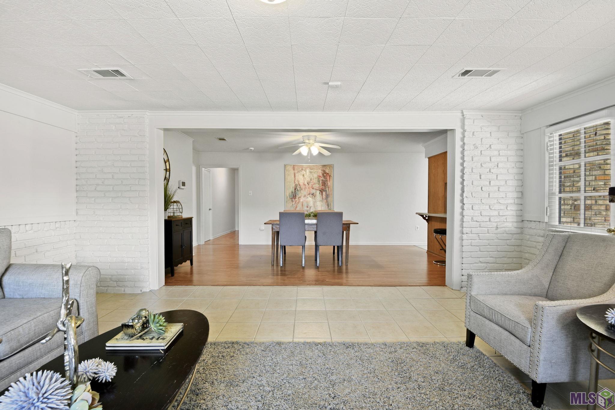 1131 East Rome Street Gonzales, LA 70737 - Photo 3 of 17 Gallery Image 3