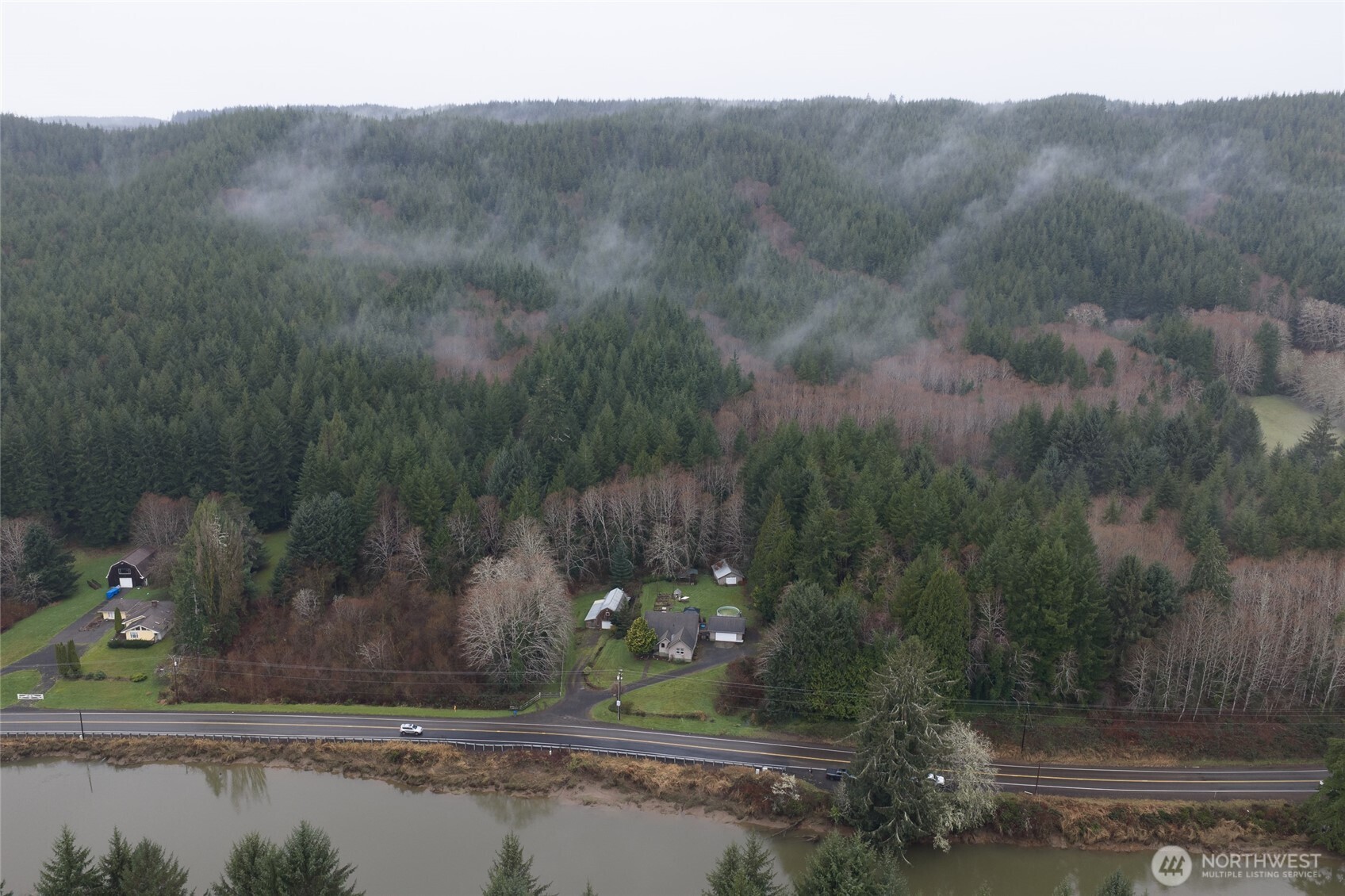 3321 Wishkah Road Aberdeen, WA 98520 - Photo 38 of 40