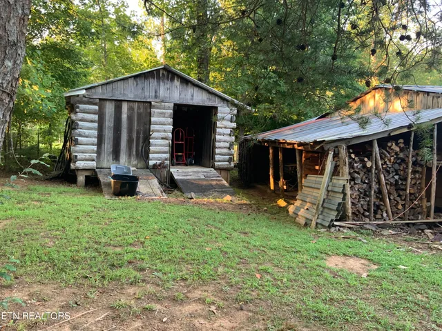 $379,900 | 3000 Fairview Road, Madisonville, TN 37354