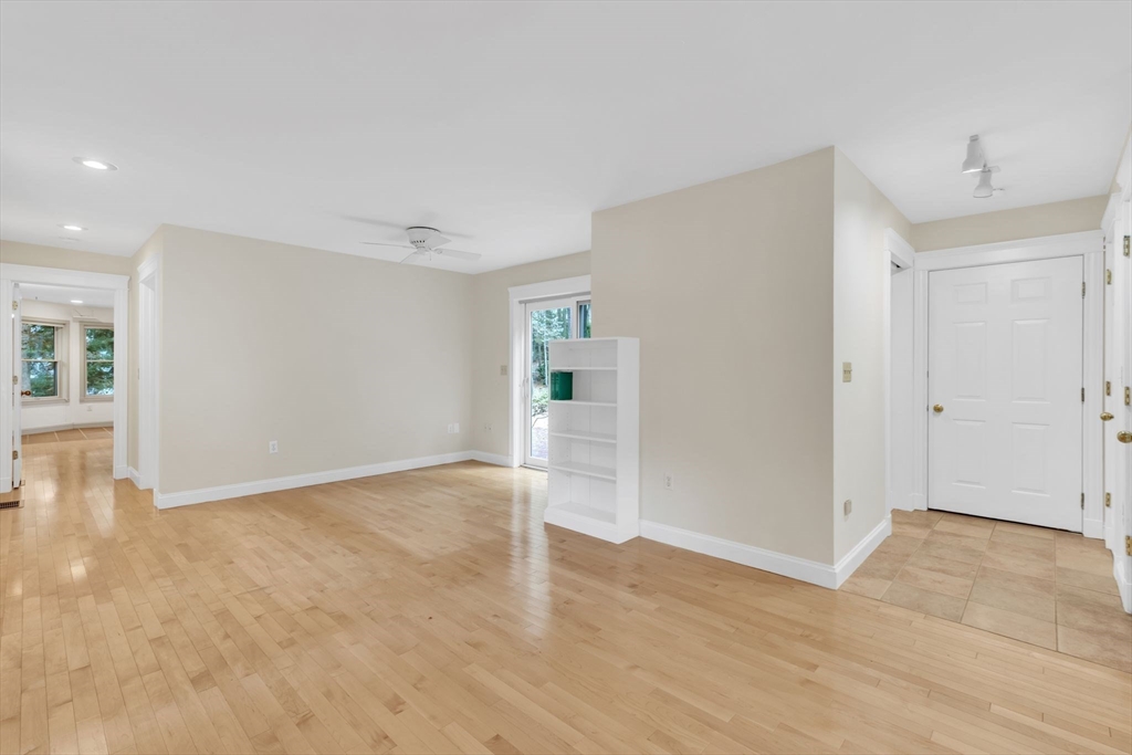 8 Tanglewood Road Amherst, MA 01002 - Photo 7 of 41 Gallery Image 7