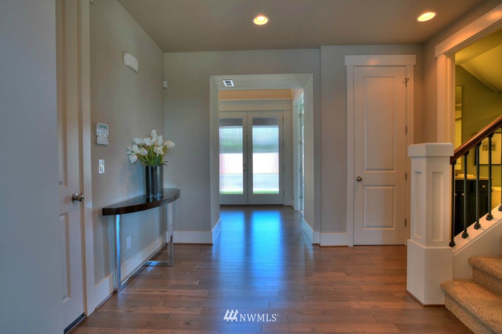 625 Graham Avenue Northeast Renton, WA 98059 - Photo 15 of 24 Gallery Image 15