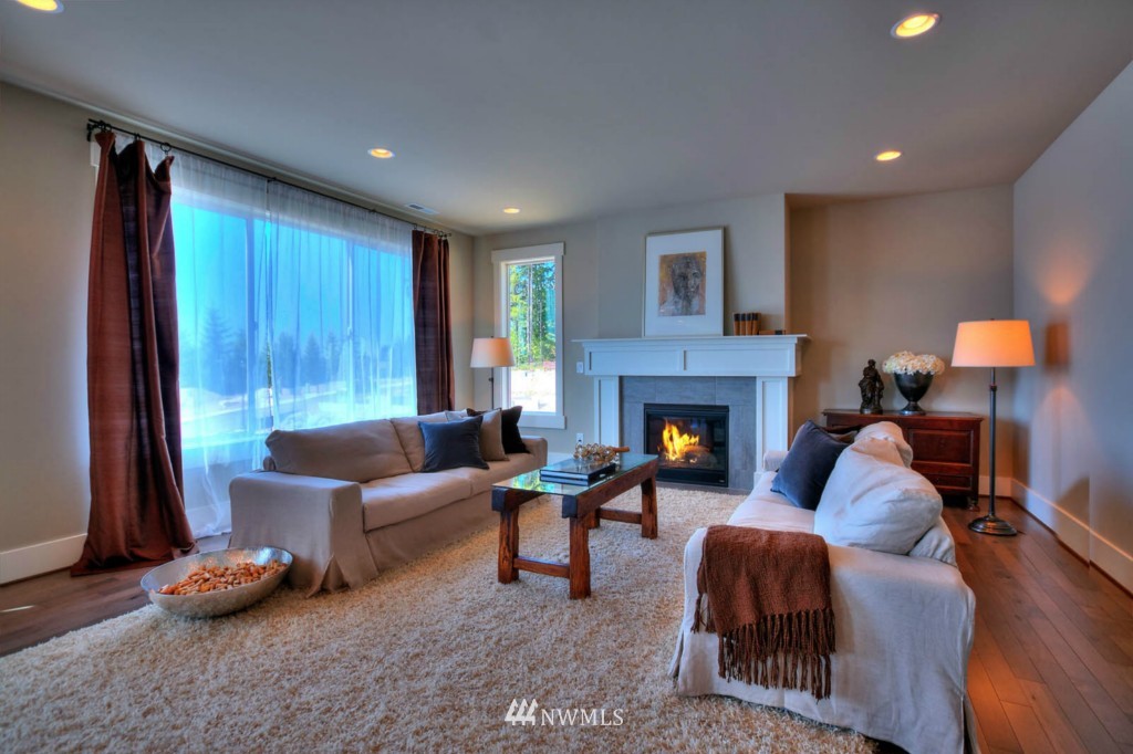 625 Graham Avenue Northeast Renton, WA 98059 - Photo 10 of 24 Gallery Image 10