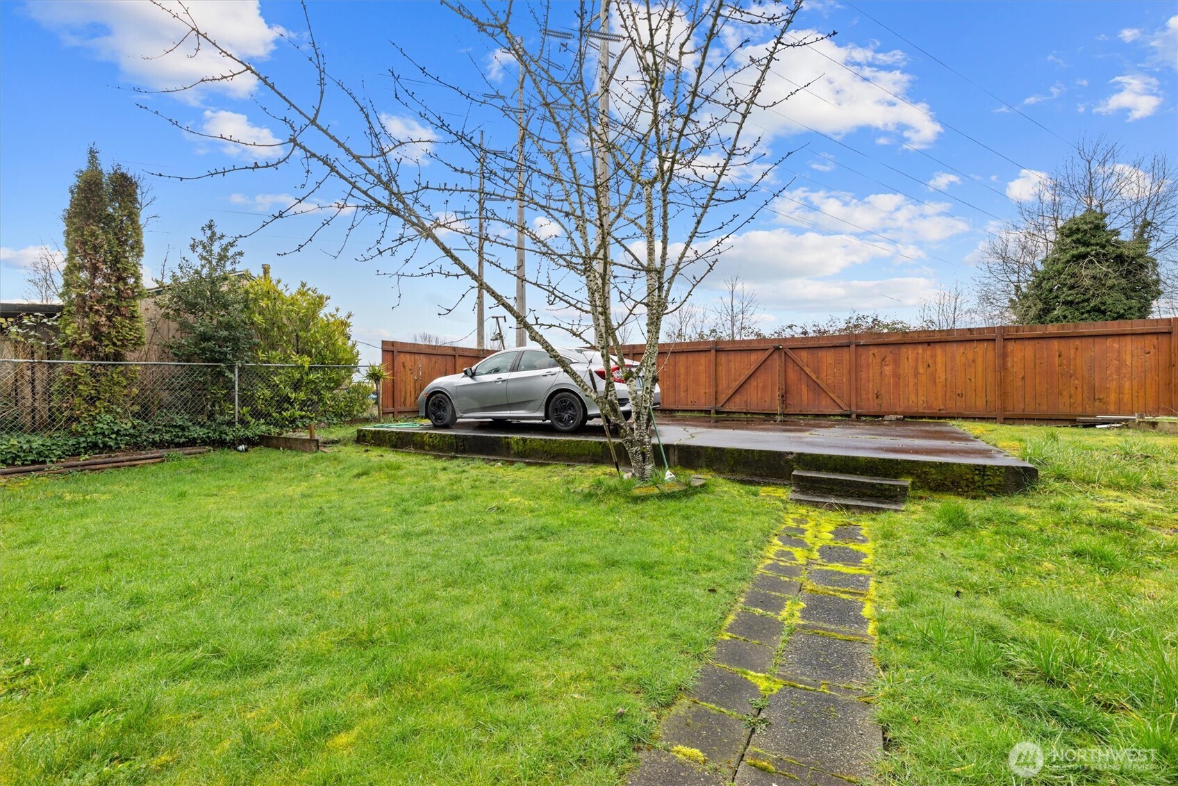 12067 Renton Avenue South Seattle, WA 98178 - Photo 31 of 34